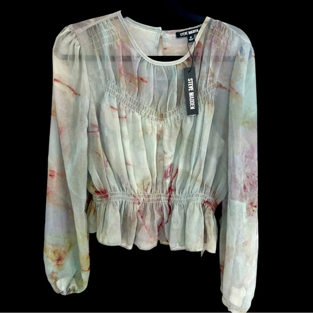 NWT Steve Madden Woman’s Feminine Top - Picture 1 of 3
